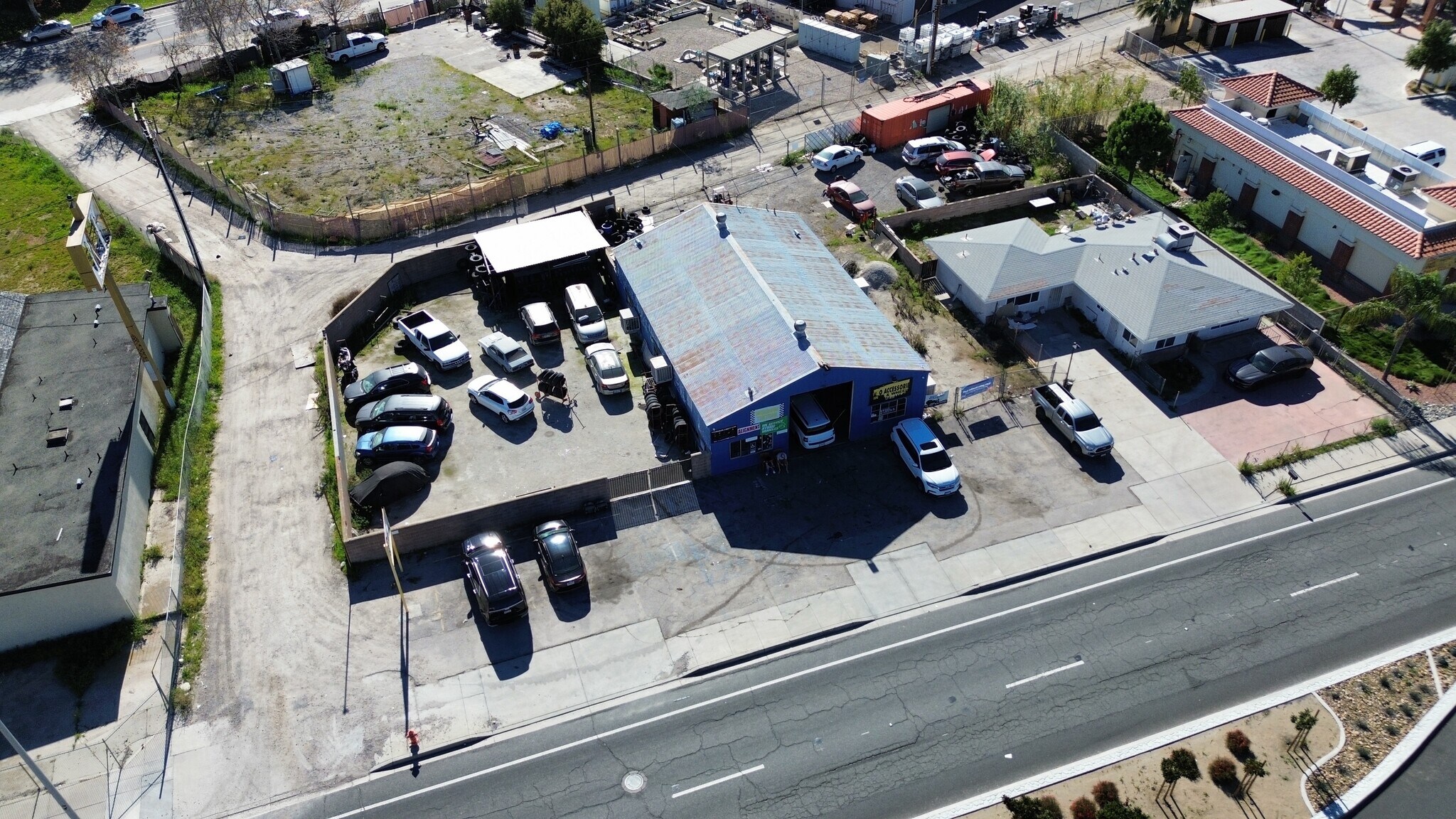 27381 5th St, Highland, CA à vendre Photo de l’immeuble– Image 1 sur 17