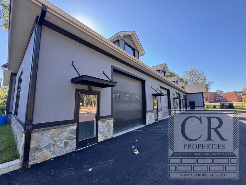 33 Middlebush Rd, Wappingers Falls, NY à vendre - Photo de l’immeuble – Image 3 sur 7