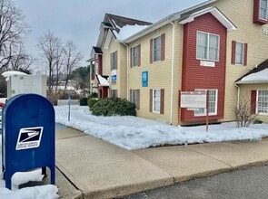 1999 S Main St, Blacksburg, VA à louer Photo intérieure– Image 2 sur 3