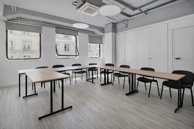 Plus de détails pour 32 Bis Rue De Paradis, Paris - Bureau à louer