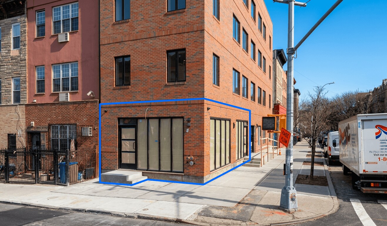 115 Rogers Ave, Brooklyn, NY à louer Photo de l’immeuble– Image 1 sur 10