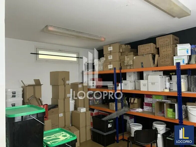 Industriel/Logistique dans Nice à louer - Photo intérieure – Image 2 sur 12