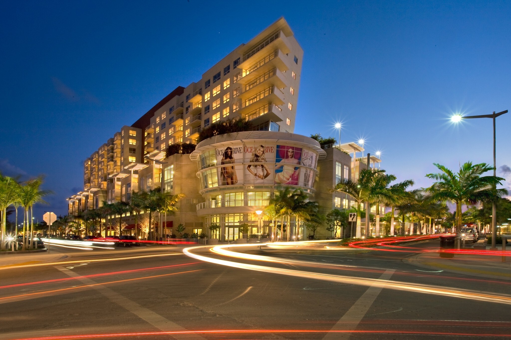 3250-3260 NE 1st Ave, Miami, FL à louer Photo principale– Image 1 sur 2