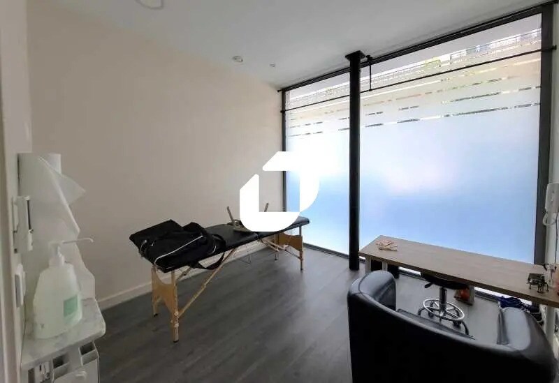 Bureau dans Paris à louer - Photo de l’immeuble – Image 2 sur 6