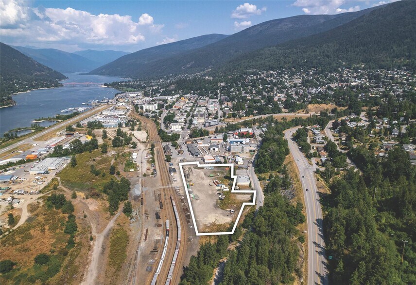 95 Government Rd, Nelson, BC à vendre - Photo de l’immeuble – Image 2 sur 25