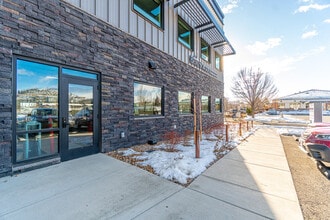 1342 NE Medical Center Dr, Bend, OR à louer Photo de l’immeuble– Image 2 sur 7