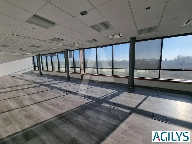 Bureau dans Saint-Aubin à louer - Photo intérieure – Image 1 sur 6