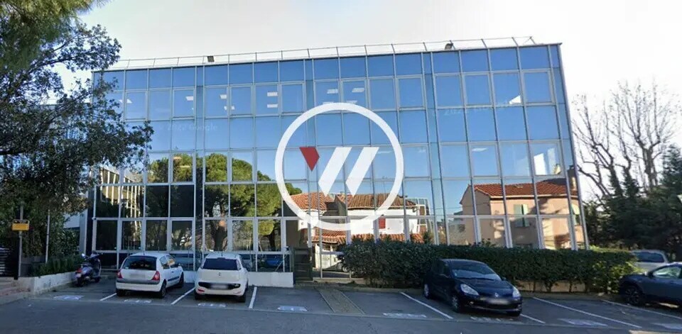 Bureau dans Marseille à louer - Photo de l’immeuble – Image 1 sur 1