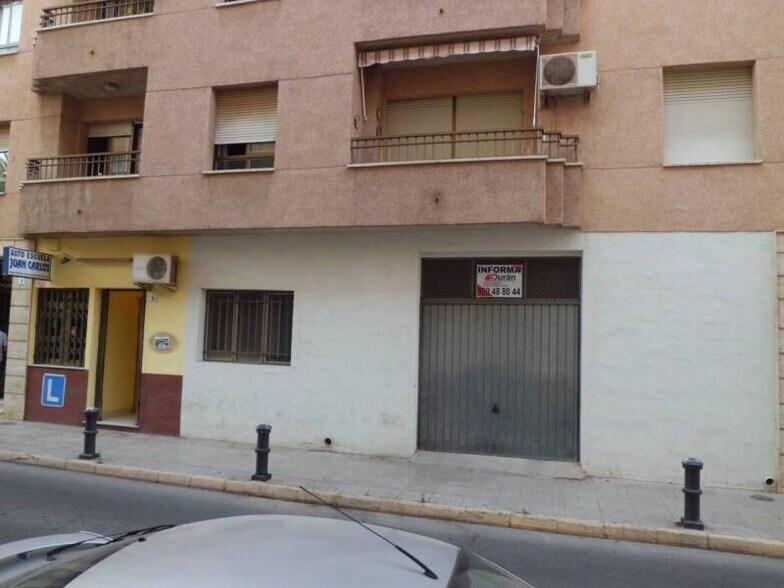 Local commercial dans El Ejido, Almería à louer - Photo de l’immeuble – Image 1 sur 4