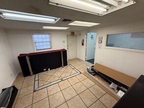 7700 W 24th Ave, Hialeah, FL à louer Photo intérieure– Image 2 sur 12