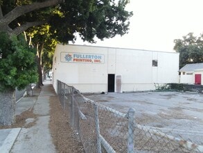 315 N Lemon St, Fullerton, CA à louer Photo intérieure– Image 2 sur 6