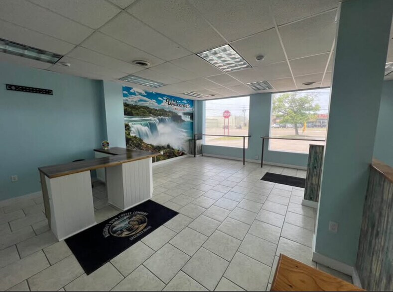 2101 Military Rd, Niagara Falls, NY à louer - Photo de l’immeuble – Image 2 sur 16