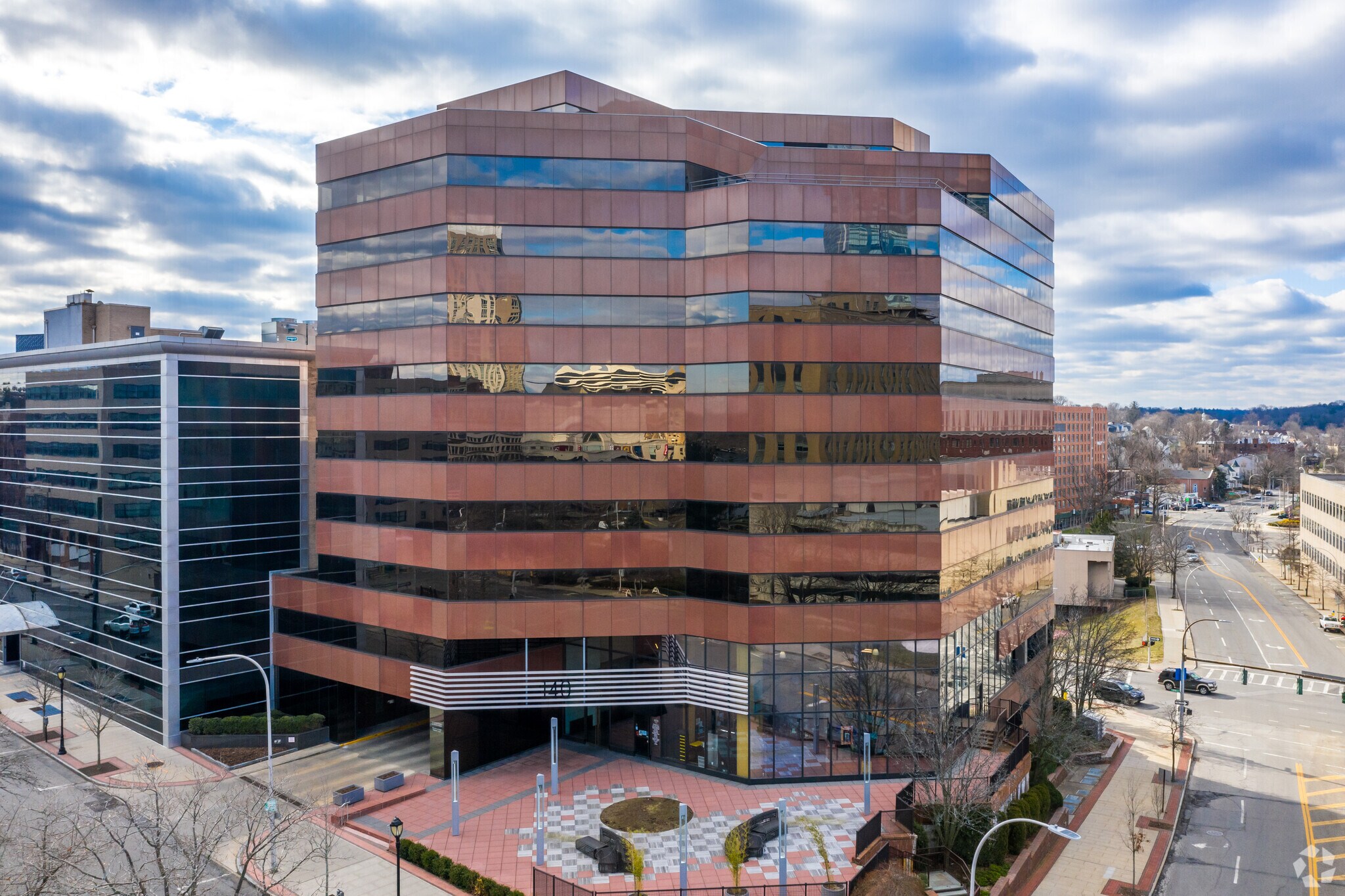 140 Grand St, White Plains, NY à louer Photo principale– Image 1 sur 5