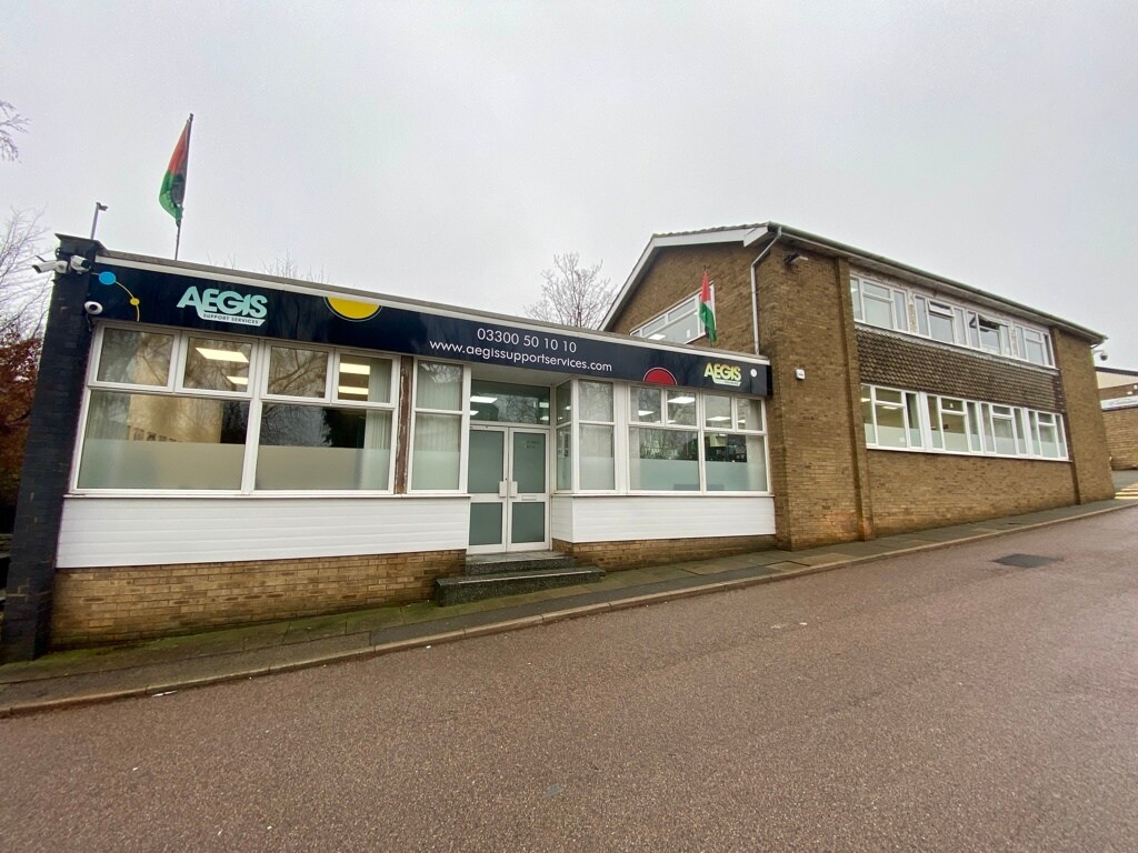 Kingsway, Luton, BDF LU1 1LP - Lot Unit A - - Photo intérieure - Image 1 of 5