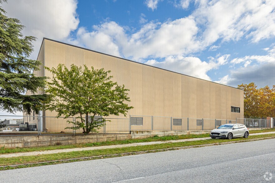 Carrer de Ramon Farguell, 51-53, Manresa, Barcelona à vendre - Photo de l’immeuble – Image 2 sur 7