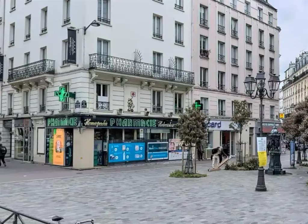 Local commercial dans Paris à louer Photo de l’immeuble– Image 1 sur 5