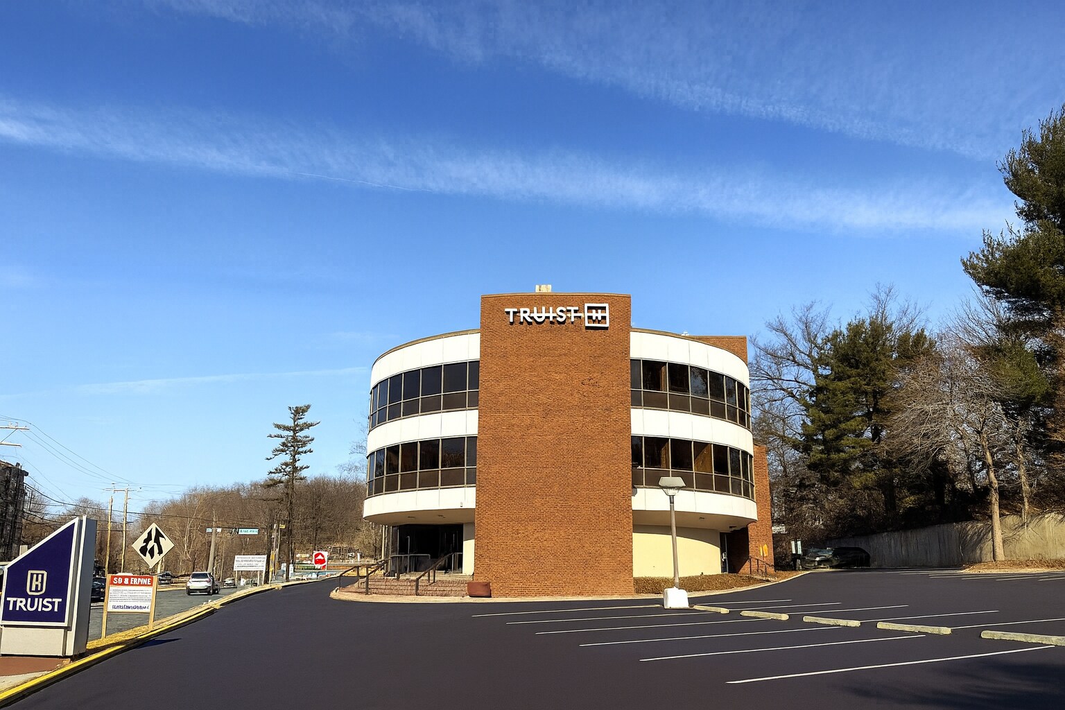 667 Welsh Rd, Huntingdon Valley, PA à louer Photo principale– Image 1 sur 13