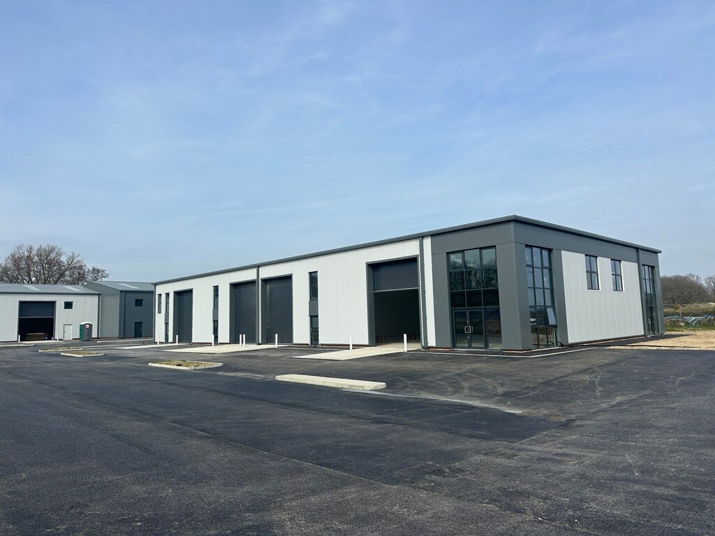 44 Ingrams Av, Bexhill On Sea à louer Photo de l’immeuble– Image 1 sur 5