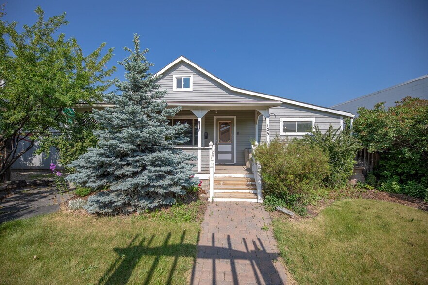 125 River Av, Cochrane, AB à louer - Photo de l’immeuble – Image 3 sur 44