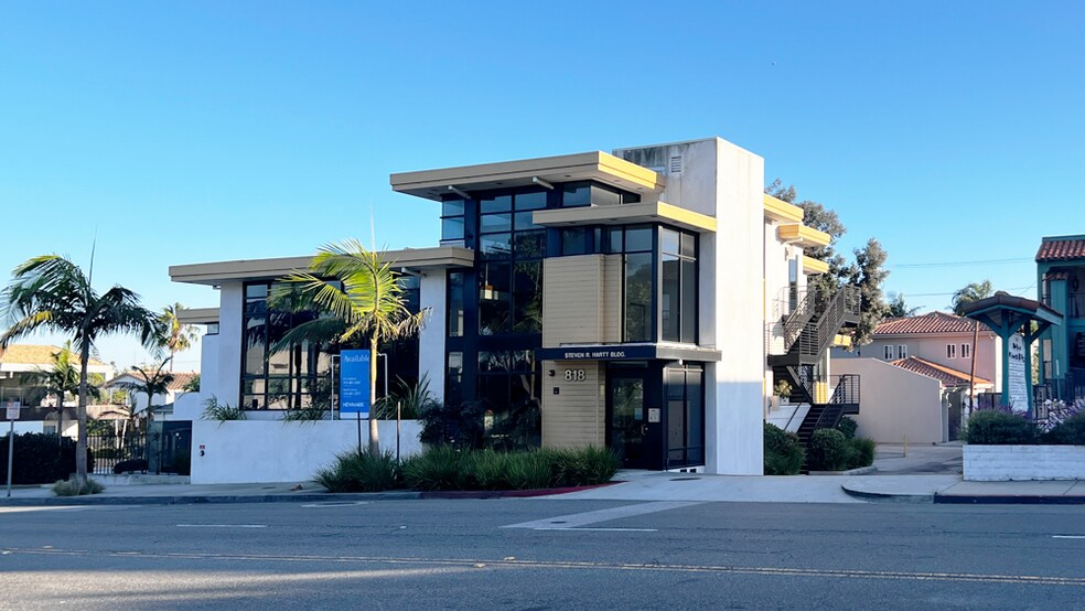 818 Manhattan Beach Blvd, Manhattan Beach, CA à louer - Photo de l’immeuble – Image 2 sur 16
