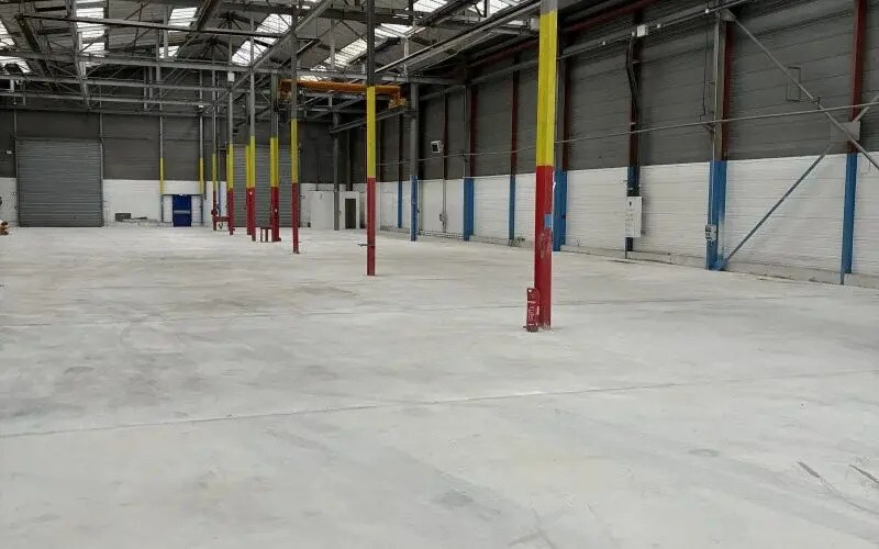 Industriel/Logistique dans Corbeil-Essonnes à louer - Photo de l’immeuble – Image 3 sur 8
