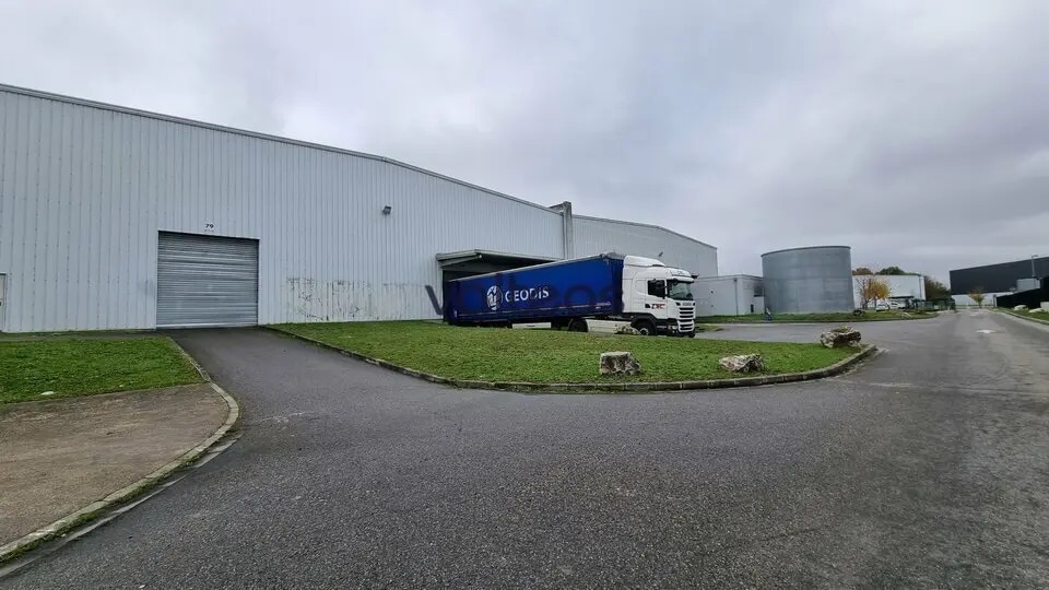 Local d’activités dans Bruguières à louer - Photo de l’immeuble – Image 1 sur 4