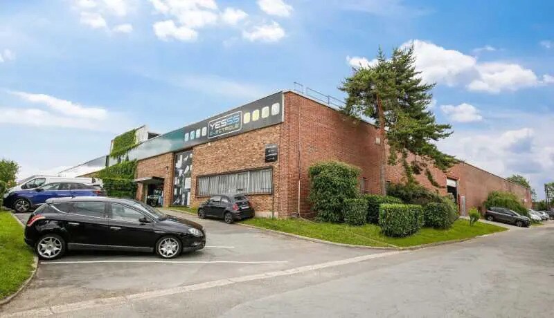 48 Rue Pierre Curie, Plaisir à louer - Photo de l’immeuble – Image 2 sur 5