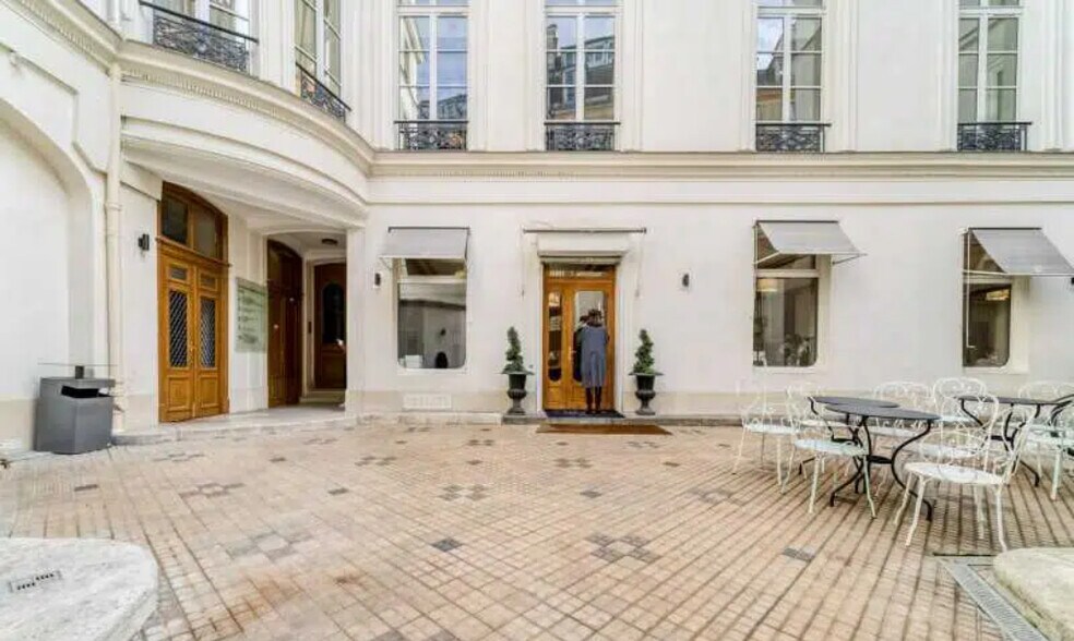 26 Rue Danielle Casanova, Paris à louer - Photo intérieure – Image 3 sur 4