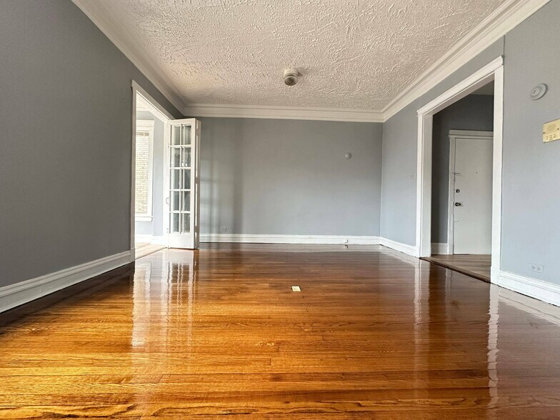 4817 S King Dr, Chicago, IL à vendre - Photo de l’immeuble – Image 3 sur 5