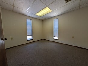 1006 NW 47th St, Lawton, OK à vendre Photo intérieure– Image 2 sur 3