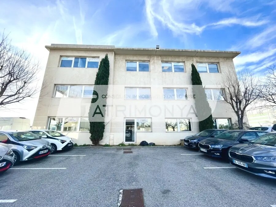 Bureau dans Marseille à louer Photo de l’immeuble– Image 1 sur 7