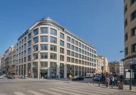 Local commercial dans Paris à louer - Photo de l’immeuble – Image 1 sur 3