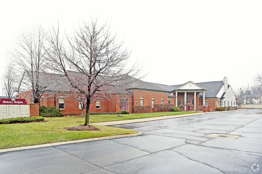 2167 15 Mile Rd, Sterling Heights, MI à louer - Photo de l’immeuble – Image 1 sur 10