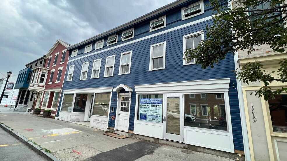205 Warren St, Hudson, NY à louer - Photo de l’immeuble – Image 2 sur 23