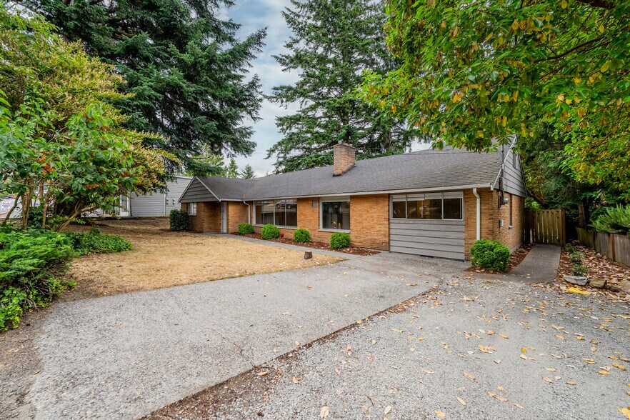 20318 19th Ave NE, Shoreline, WA à vendre - Photo de l’immeuble – Image 2 sur 22