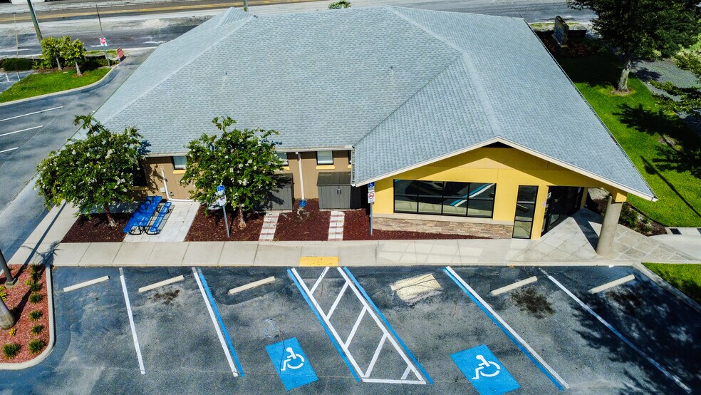 1729 Lakeland Hills Blvd, Lakeland, FL à vendre - Photo de l’immeuble – Image 3 sur 36