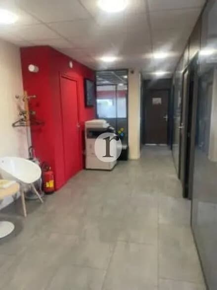 Bureau dans Roubaix à vendre - Photo de l’immeuble – Image 3 sur 5