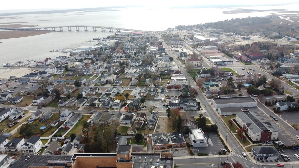 717 Shore Rd, Somers Point, NJ à vendre - Photo de l’immeuble – Image 3 sur 26