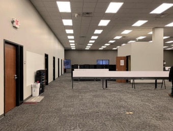 1920-1970 S Calhoun Rd, New Berlin, WI à louer Photo intérieure– Image 1 sur 5