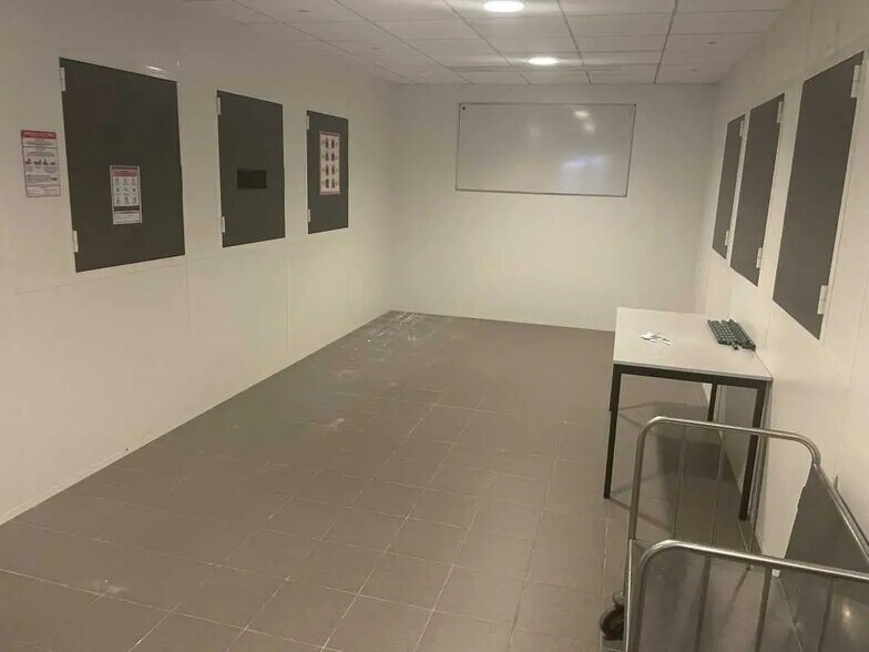 Bureau dans Beauvais à louer - Photo de l’immeuble – Image 2 sur 4