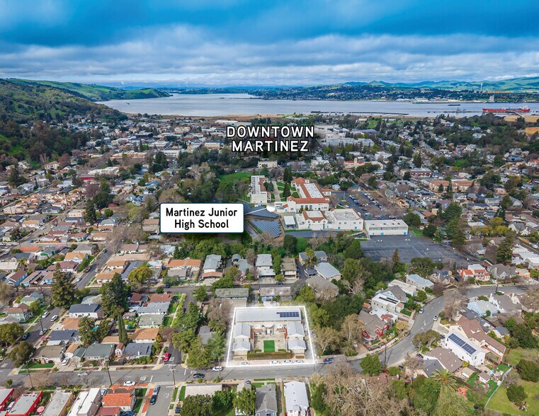 811 Brown St, Martinez, CA à vendre - Photo de l’immeuble – Image 3 sur 35