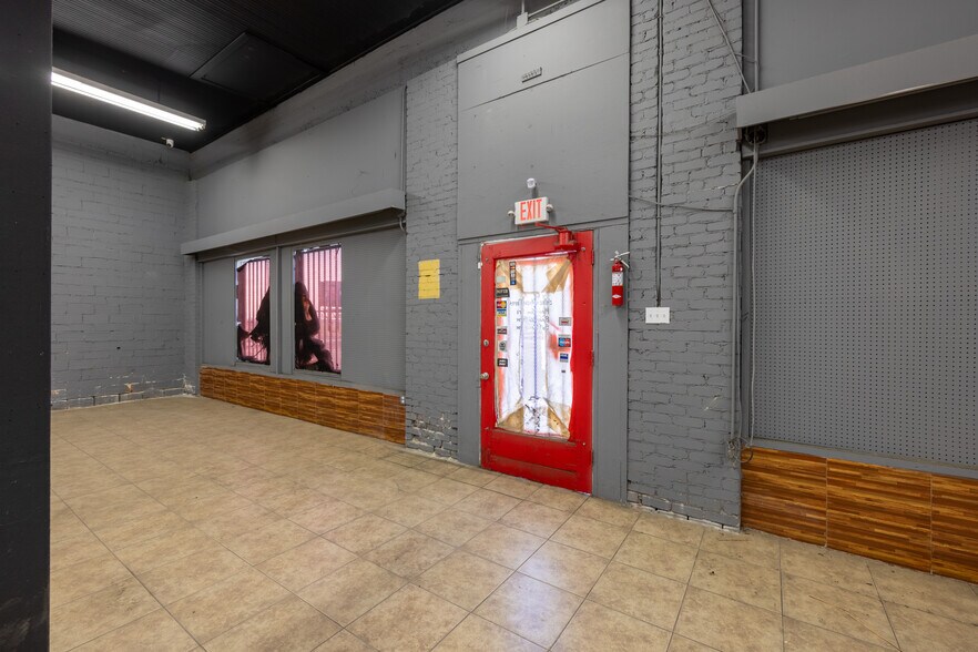 460 S K St, Tulare, CA à vendre - Photo de l’immeuble – Image 3 sur 26