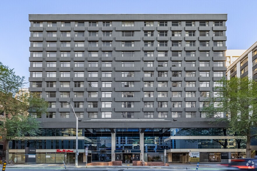 161 Laurier Av W, Ottawa, ON à louer - Photo de l’immeuble – Image 3 sur 24