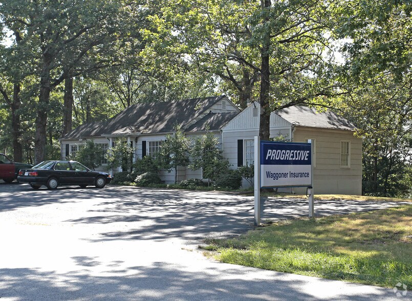 2351 Benson Poole Rd, Smyrna, GA à louer - Photo principale – Image 1 sur 2