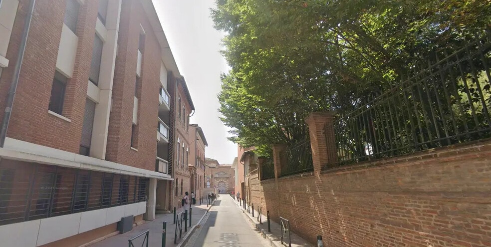 8 Rue Sainte Anne, Toulouse à louer - Photo de l’immeuble – Image 3 sur 5