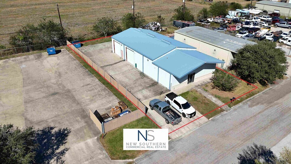 1959 Saratoga Blvd, Corpus Christi, TX à louer - Photo de l’immeuble – Image 3 sur 6