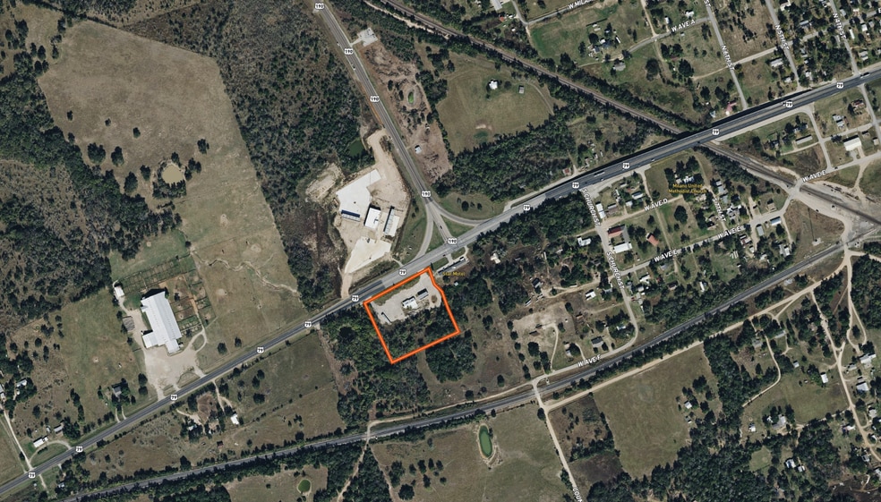 713 Avenue C ave, Milano, TX à vendre - Photo principale – Image 1 sur 1
