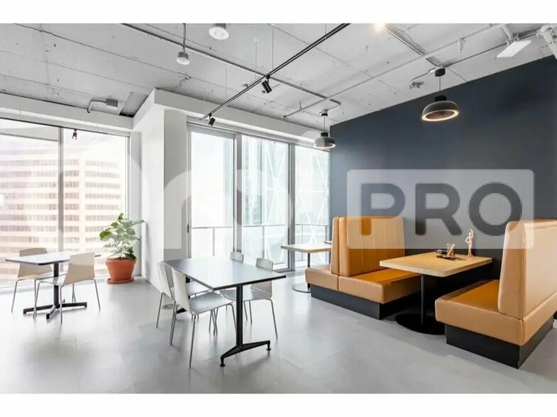 16 Cours Du Danube, Serris à louer - Photo de l’immeuble – Image 3 sur 43