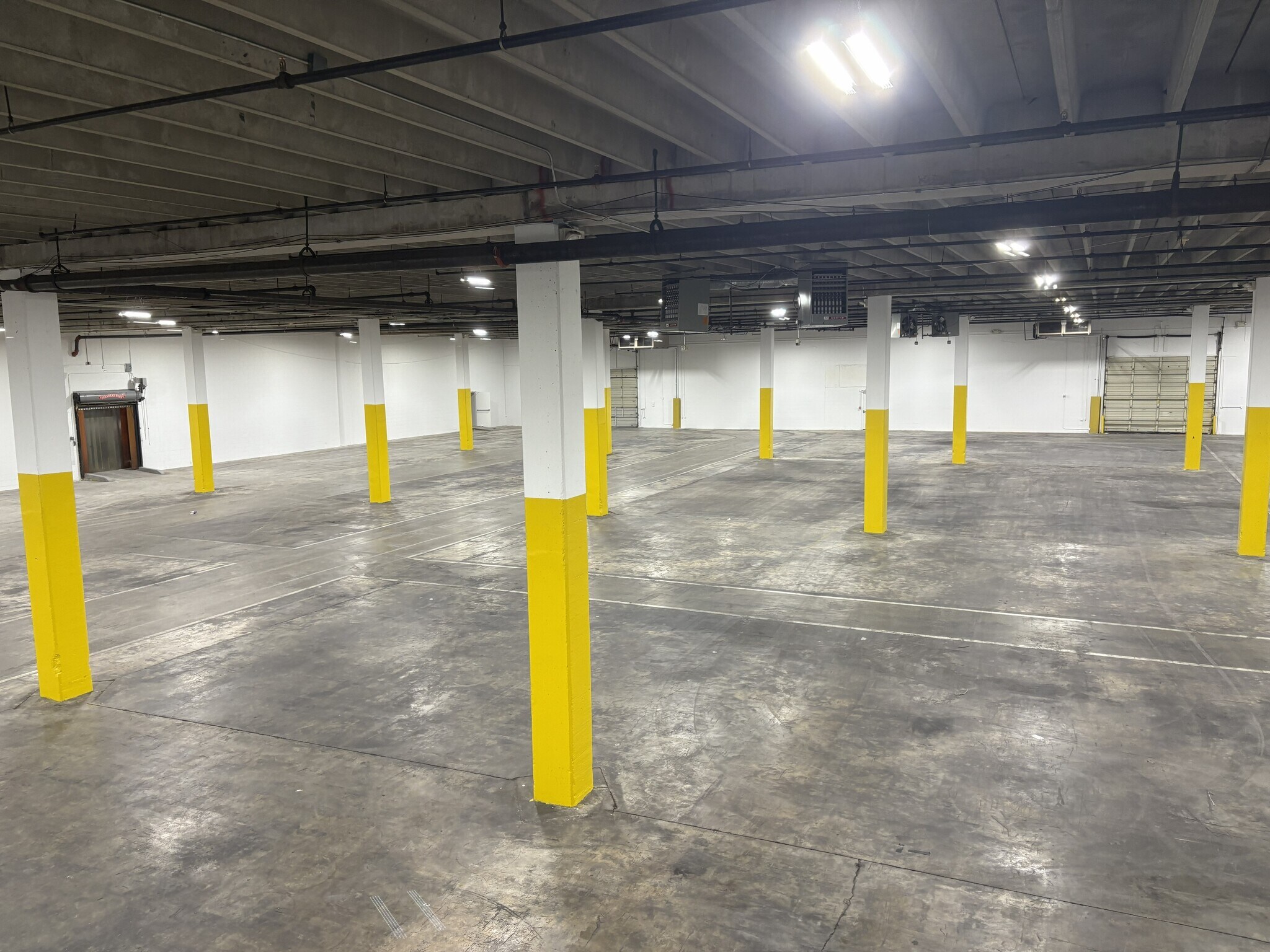 214-224 Industrial Dr, Greenville, SC à louer Photo de l’immeuble– Image 1 sur 5