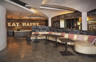 350 S Grand Ave, Los Angeles, CA à louer Photo de l’immeuble– Image 2 sur 7